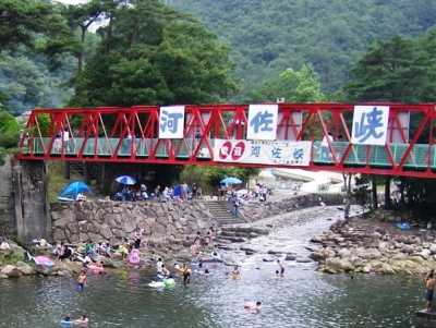 府中市 河佐峡へ行ってみた 川だけじゃなくウォータースライダーもある人気スポット 広島 岡山の公園book